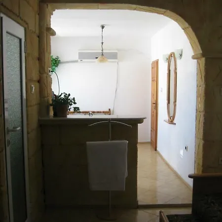 Art House Orhidea Guest house