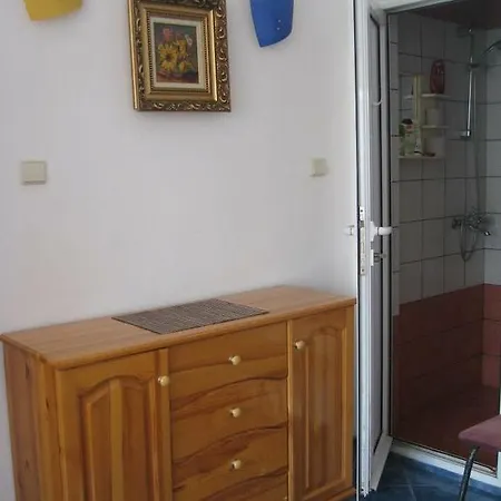 Guest house Art House Orhidea Pomorie